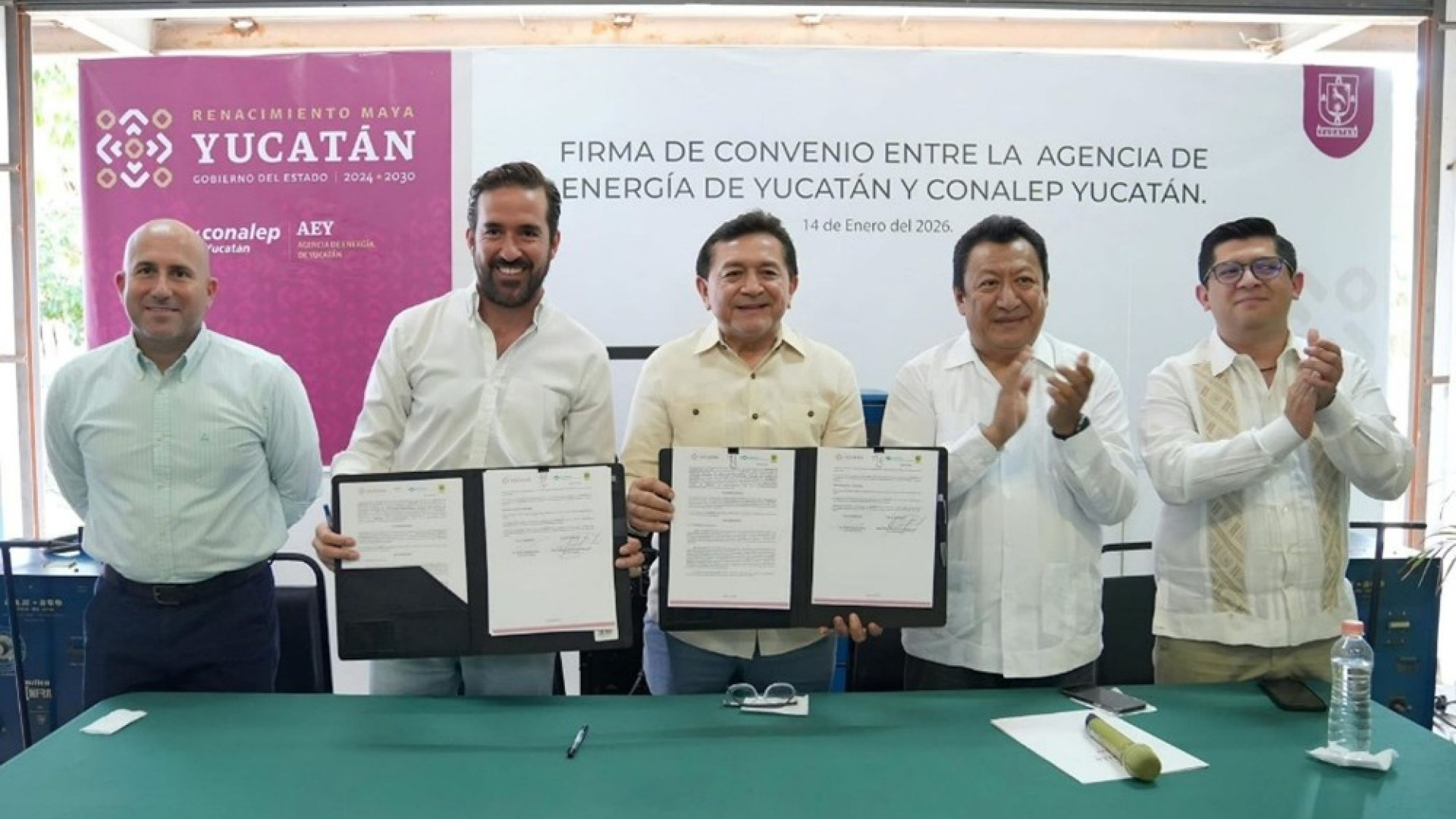 Firma de convenio de colaboración con el CONALEP Yucatán